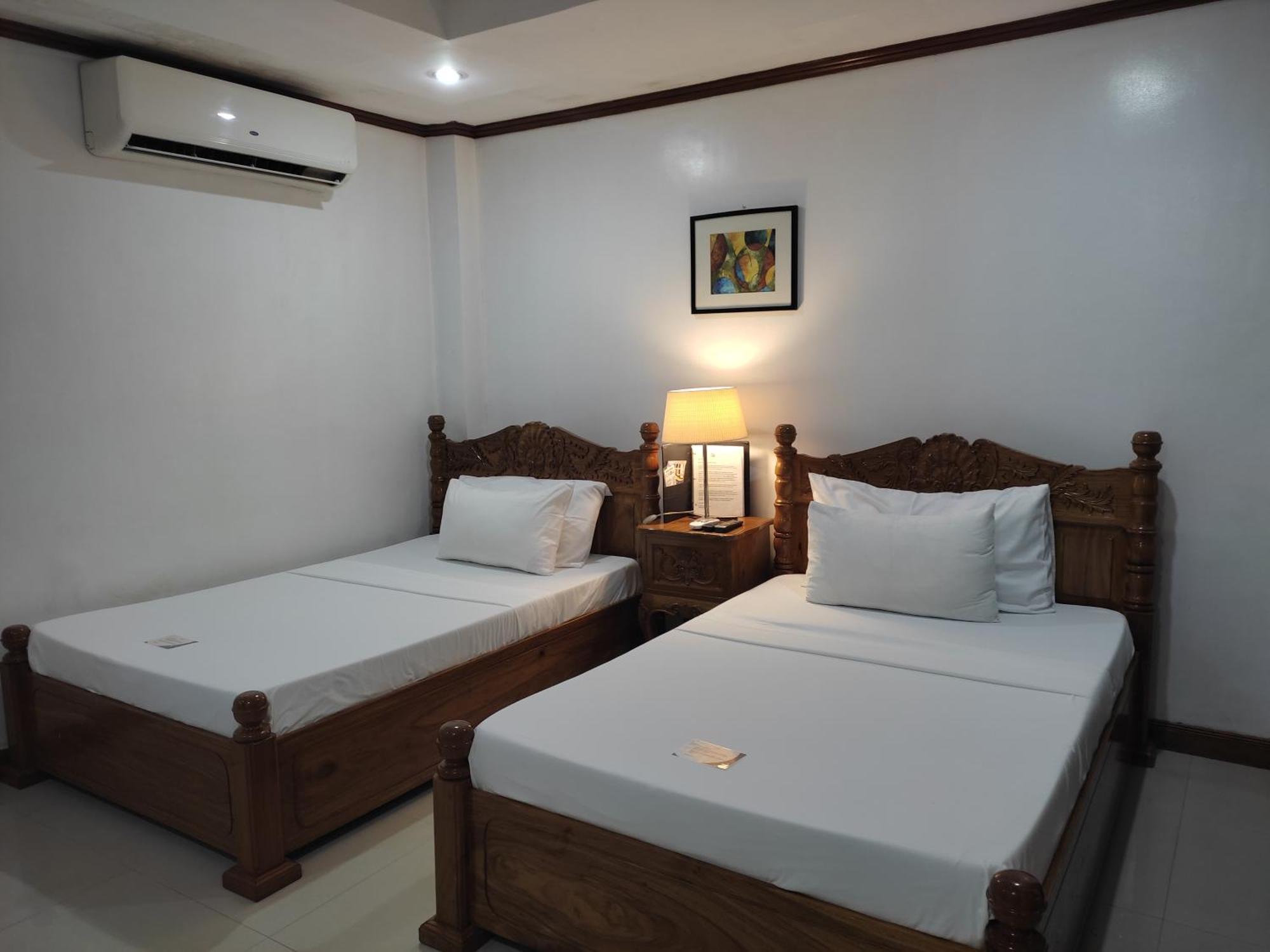 Villa Isabel Hotel Sorsogon Extérieur photo