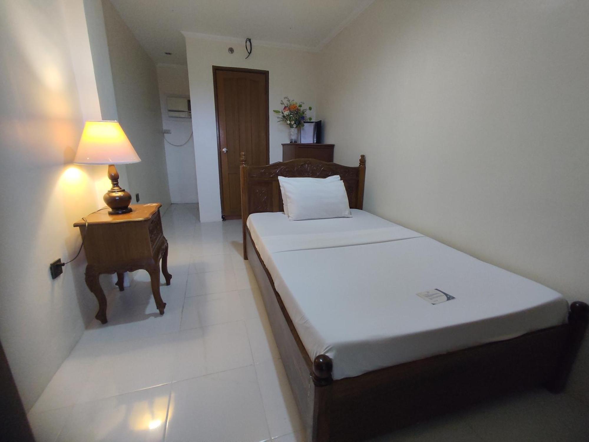 Villa Isabel Hotel Sorsogon Extérieur photo